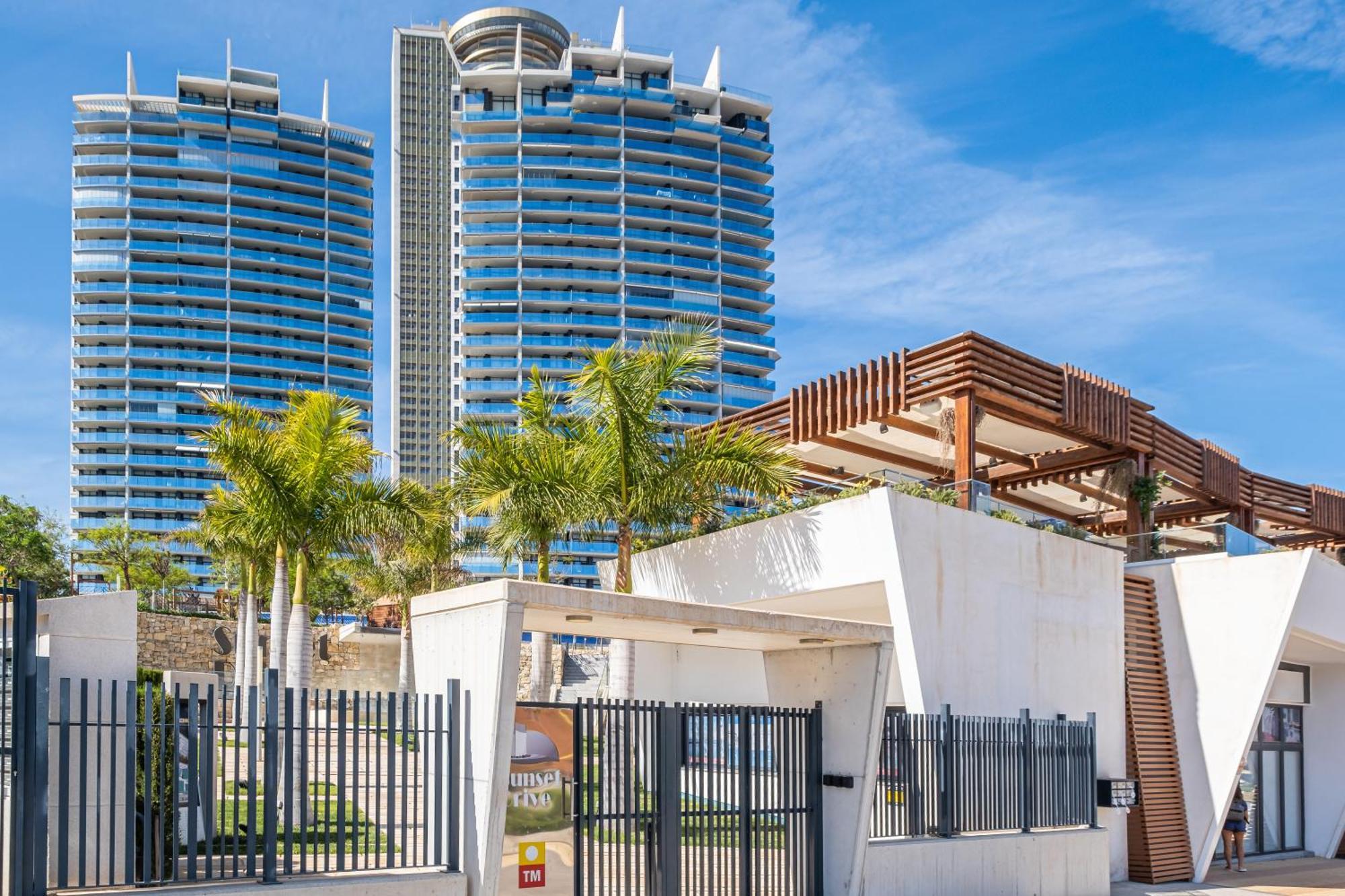 Sunset Drive Resort Apartment 4-8 Poniente Beach Benidorm Luaran gambar