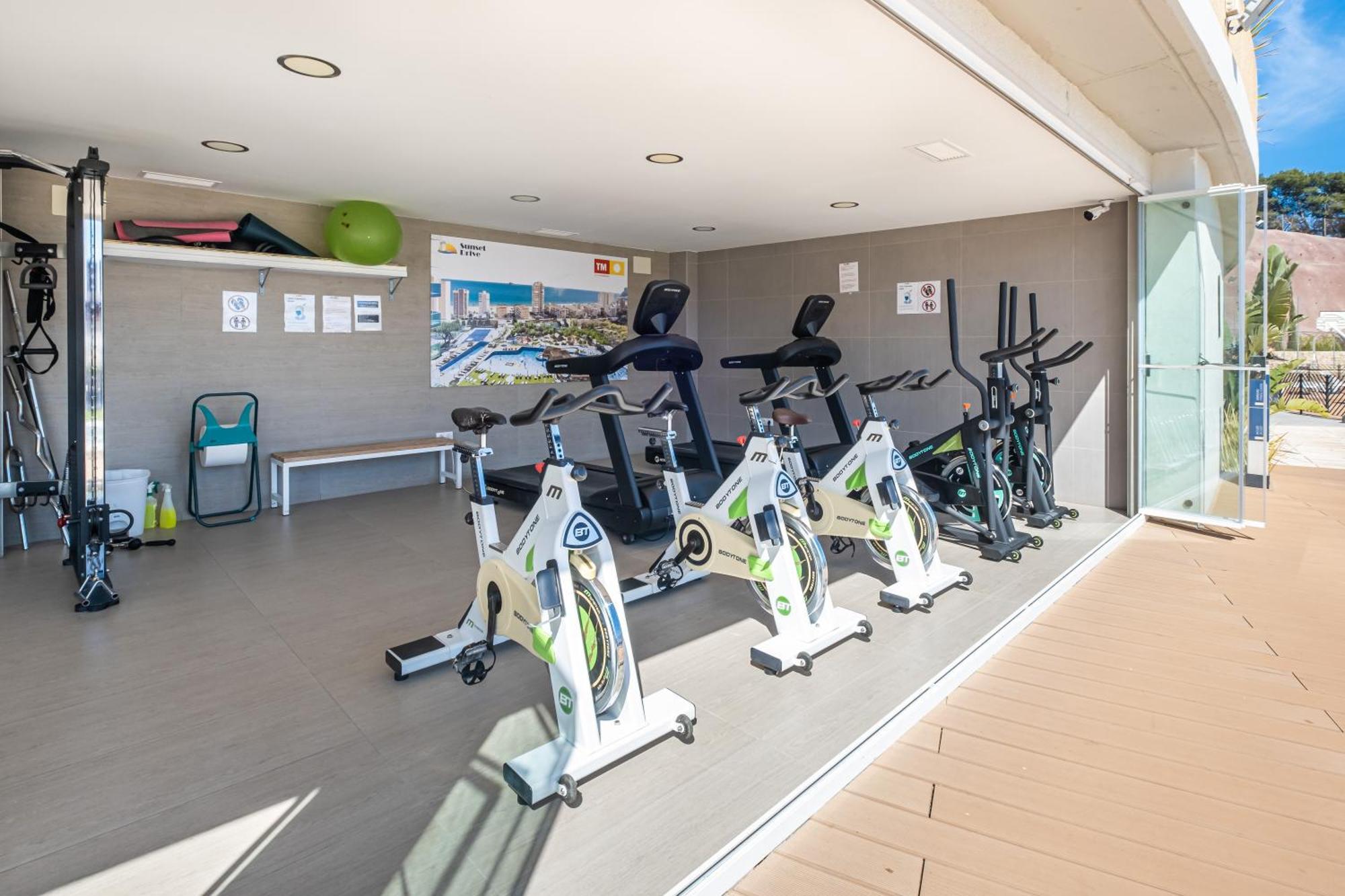 Sunset Drive Resort Apartment 4-8 Poniente Beach Benidorm Luaran gambar